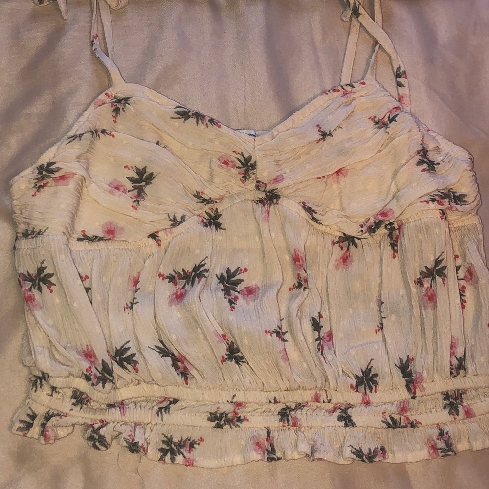 American Eagle crop top